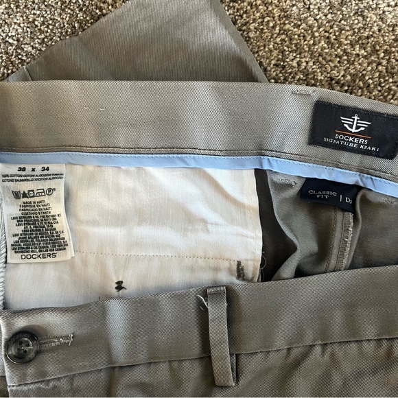 Dockers Classic Fit Gray Pants 38x34 - Picture 3 of 3